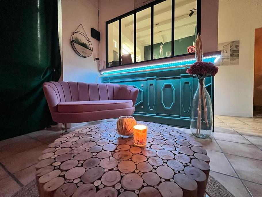 Suite Romance - Jacuzzi Moret sur Loing Bagian luar foto